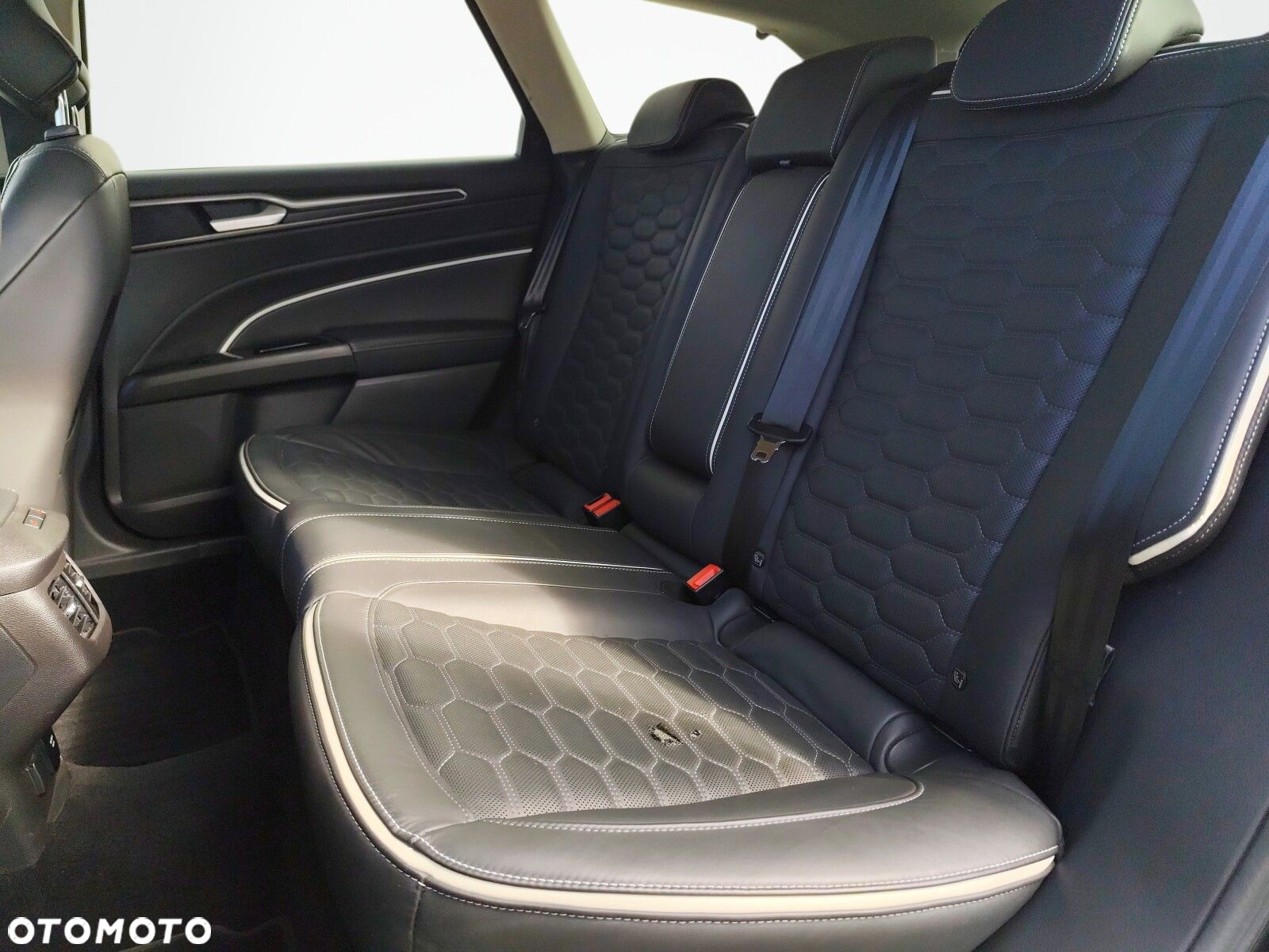 Ford Mondeo - 15