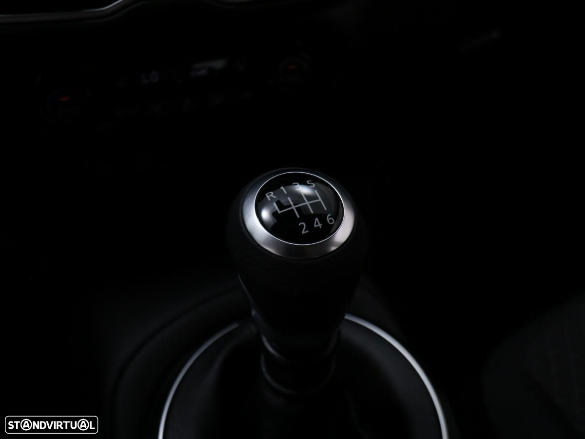 Nissan Juke 1.0 DIG-T Acenta - 22