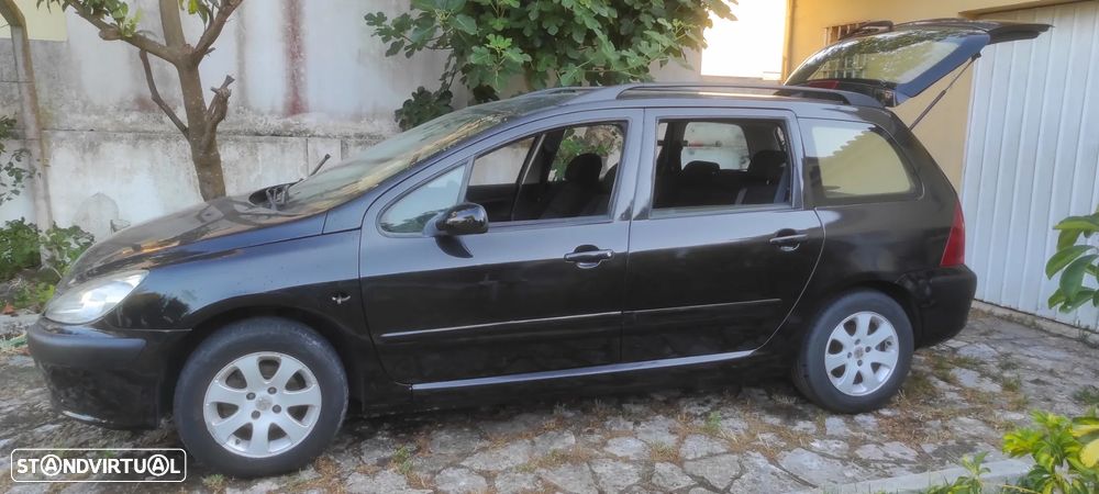 Peugeot 307 Break 1.4 HDi Navtech - 12