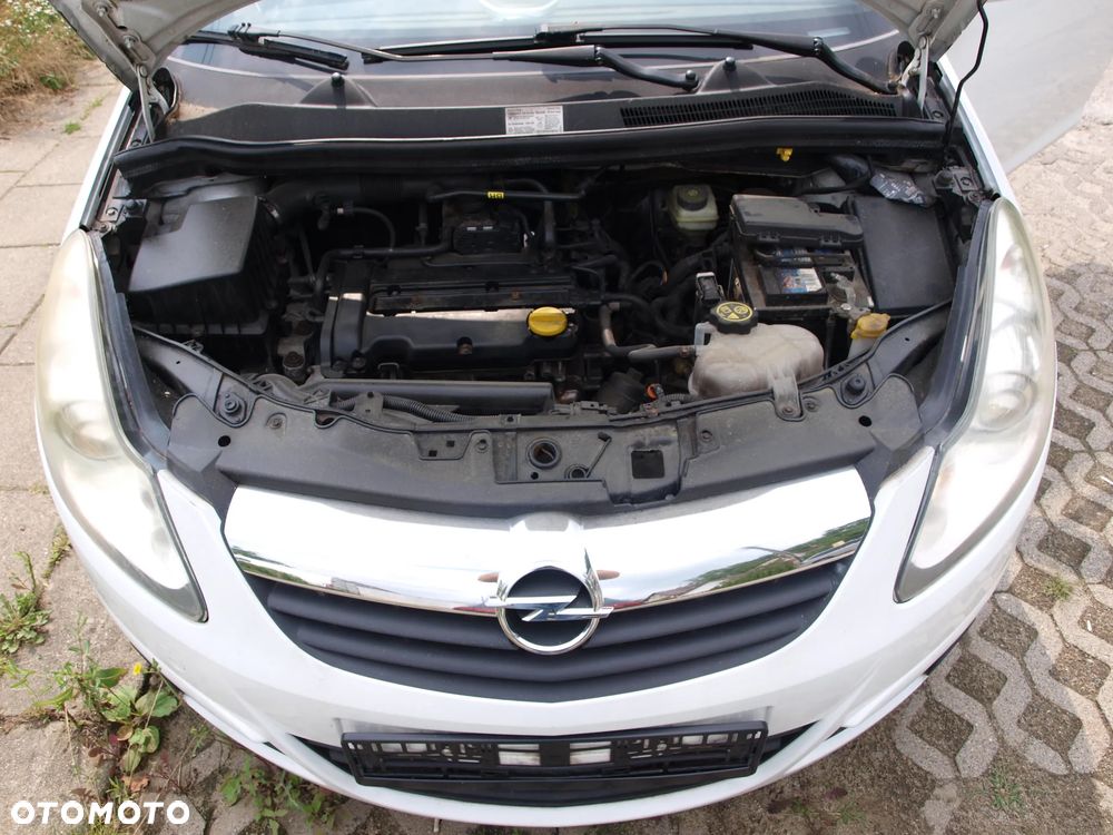 Opel Corsa - 11