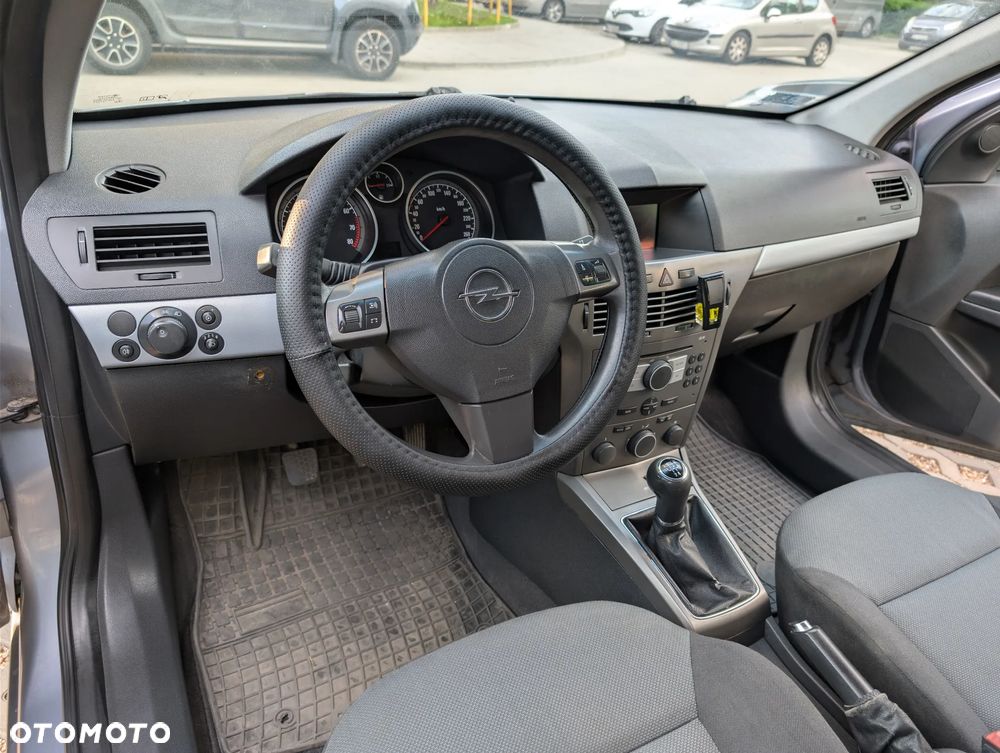 Opel Astra 1.6 Cosmo - 23