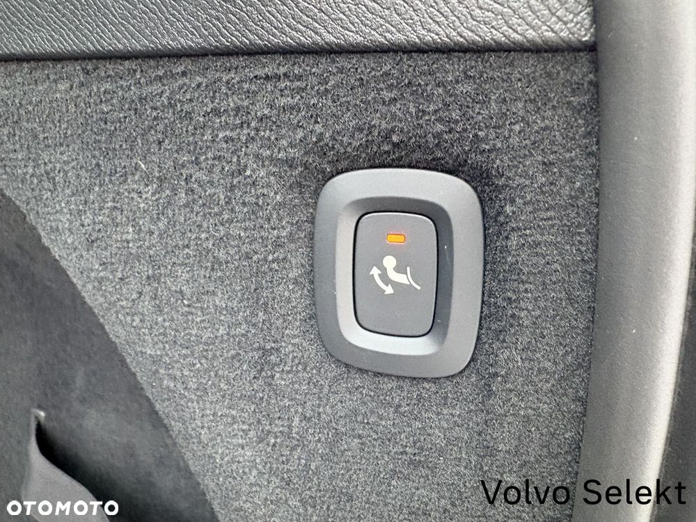 Volvo XC 90 - 23