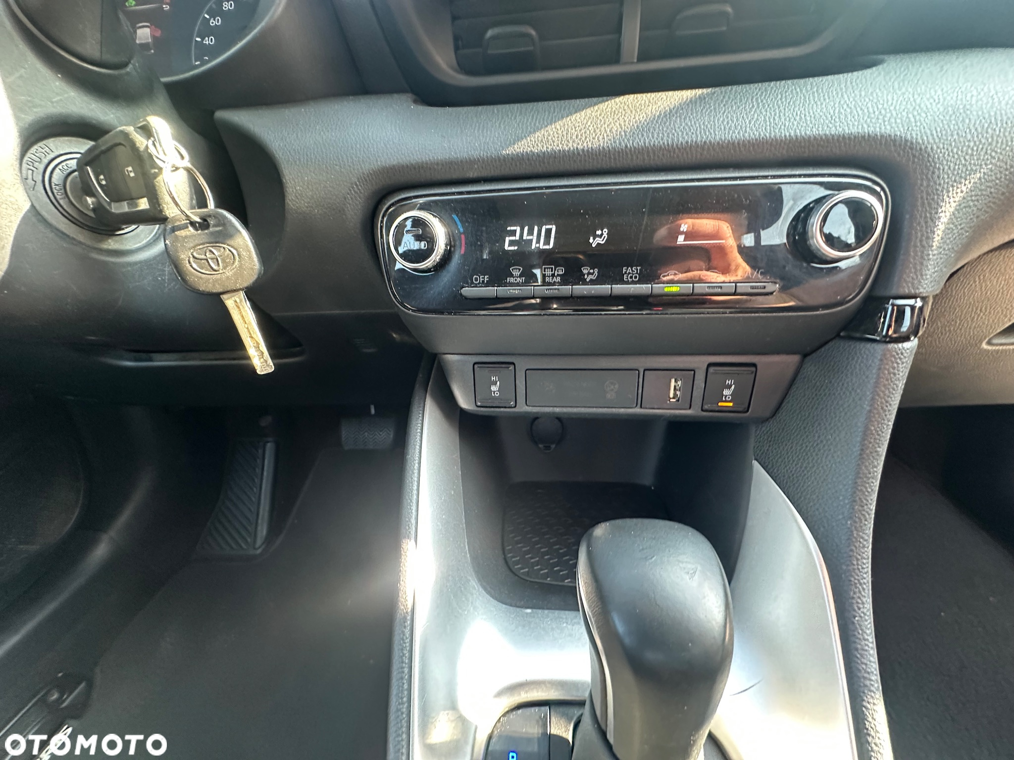 Toyota Yaris Hybrid 1.5 Comfort - 19