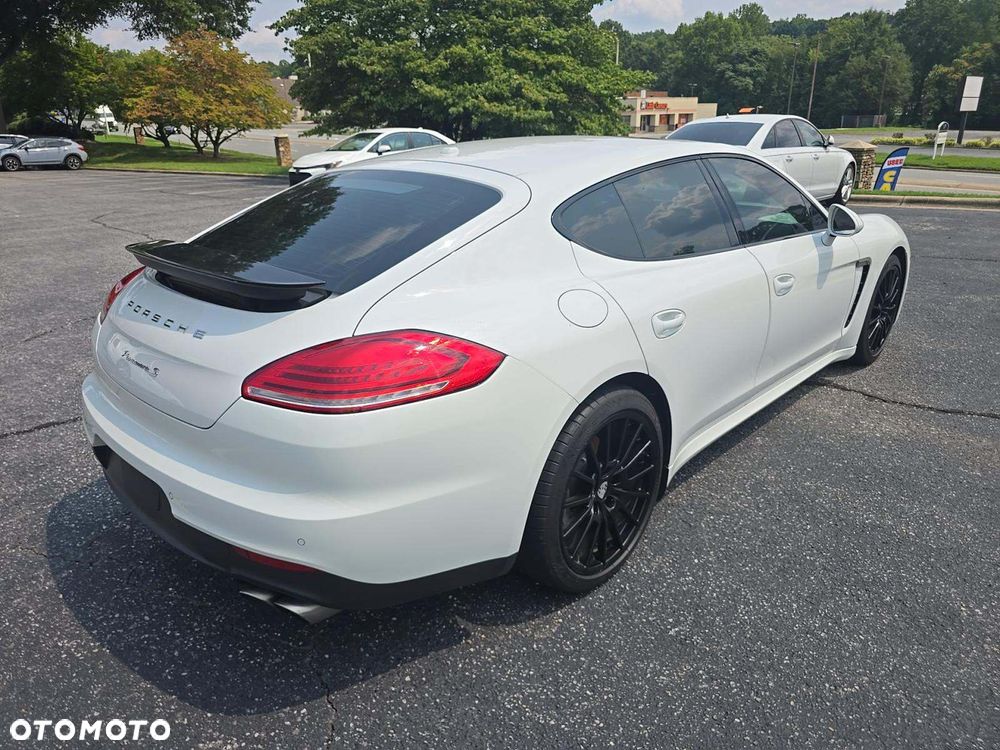 Porsche Panamera S PDK - 4