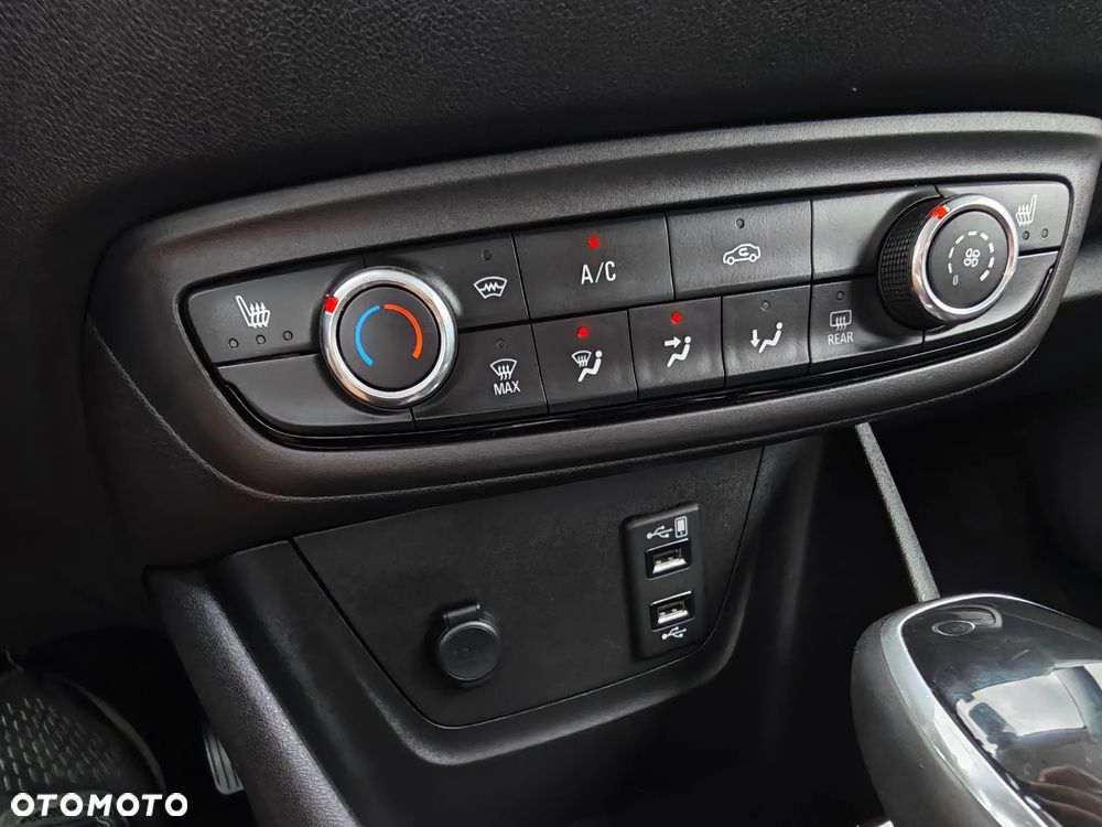 Opel Crossland X - 20