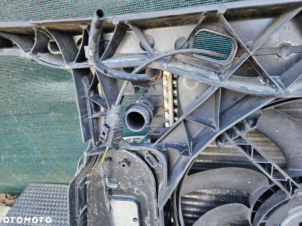 Pas Przedni Wzmocnienie Czołowe Belka Zderzaka Chłodnice Intercooler Wentylator 1.8 2.0 TFSI 2.0 TDI AUDI A4 B8 - 32