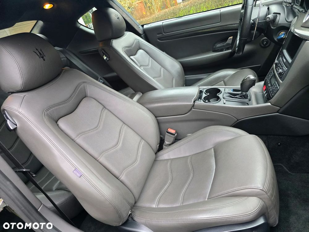 Maserati GranTurismo MC Stradale - 12