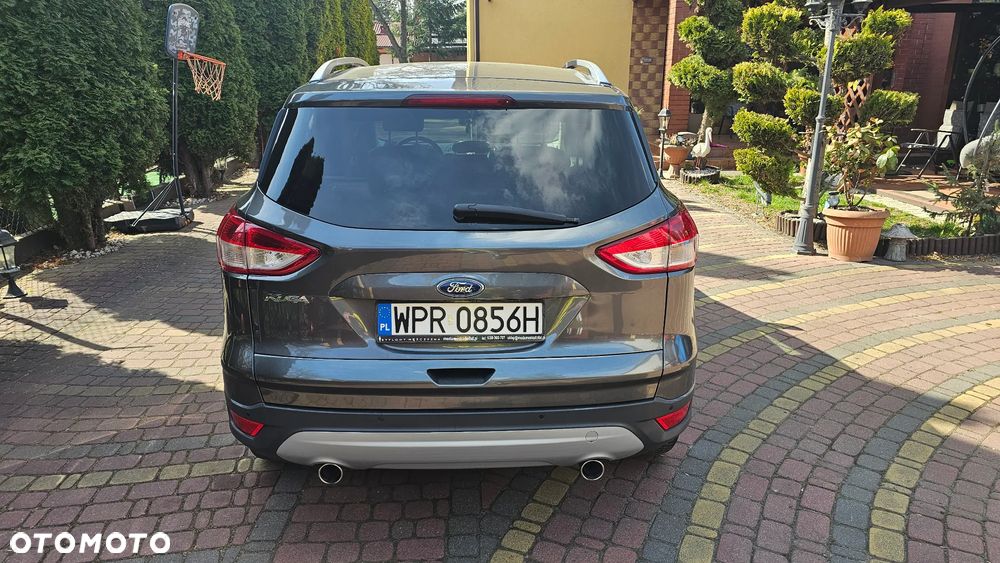 Ford Kuga 2.0 TDCi 2x4 Titanium - 3