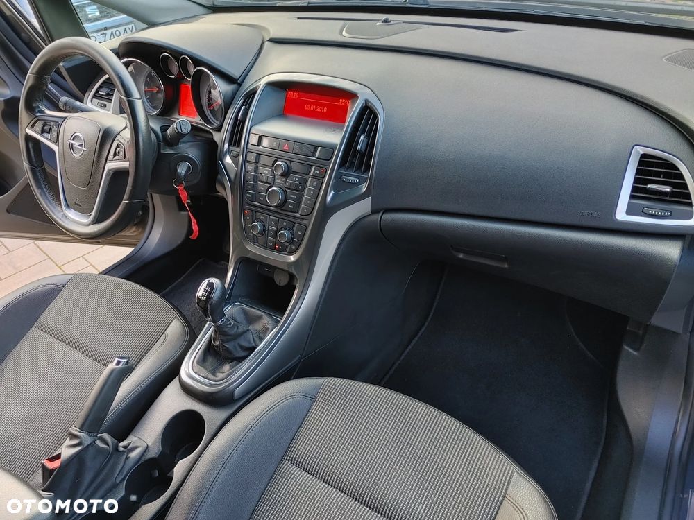 Opel Astra 1.4 Turbo Cosmo - 5