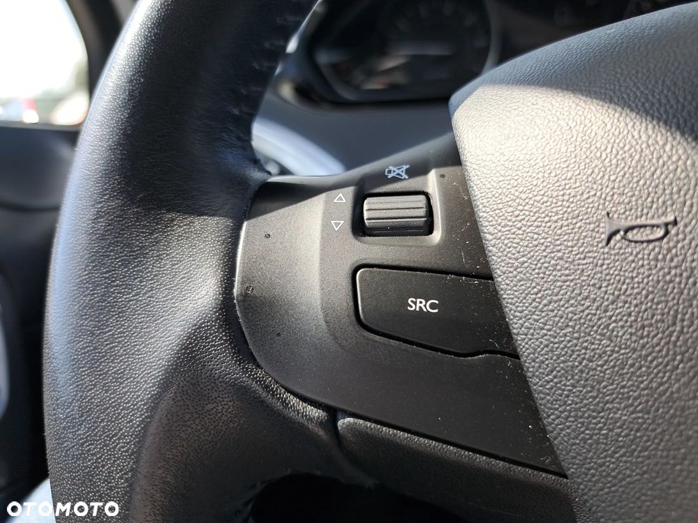 Peugeot 2008 1.2 Pure Tech Allure S&S EAT6 - 14