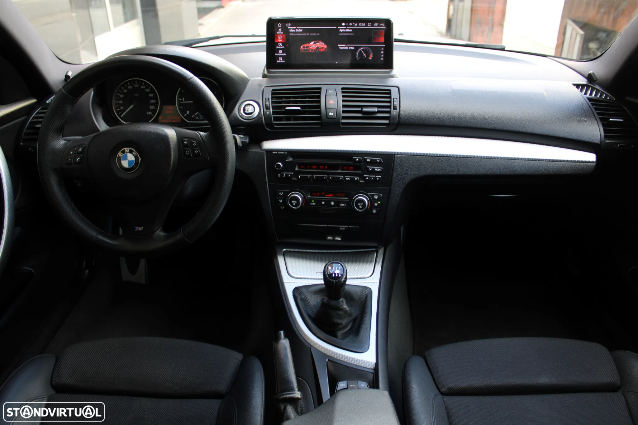 BMW 118 d Pack M - 17
