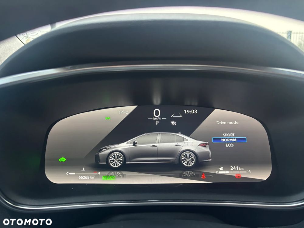 Toyota Corolla 1.8 Hybrid Style - 29