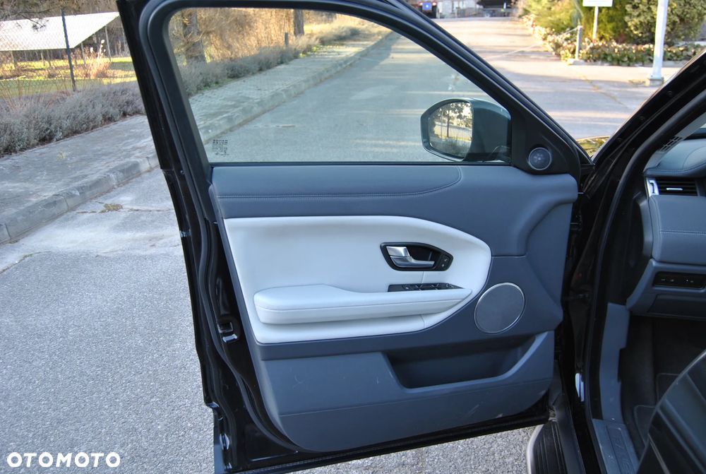 Land Rover Range Rover Evoque D150 R-Dynamic SE - 22