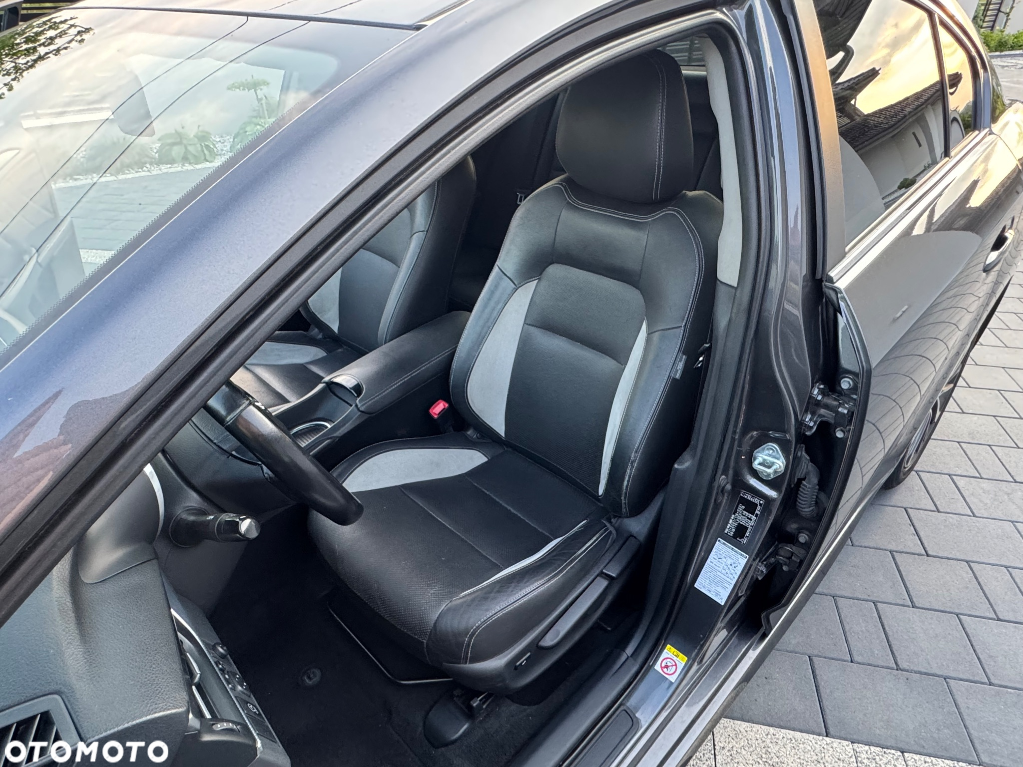 Toyota Avensis 2.0 D-4D Prestige - 20