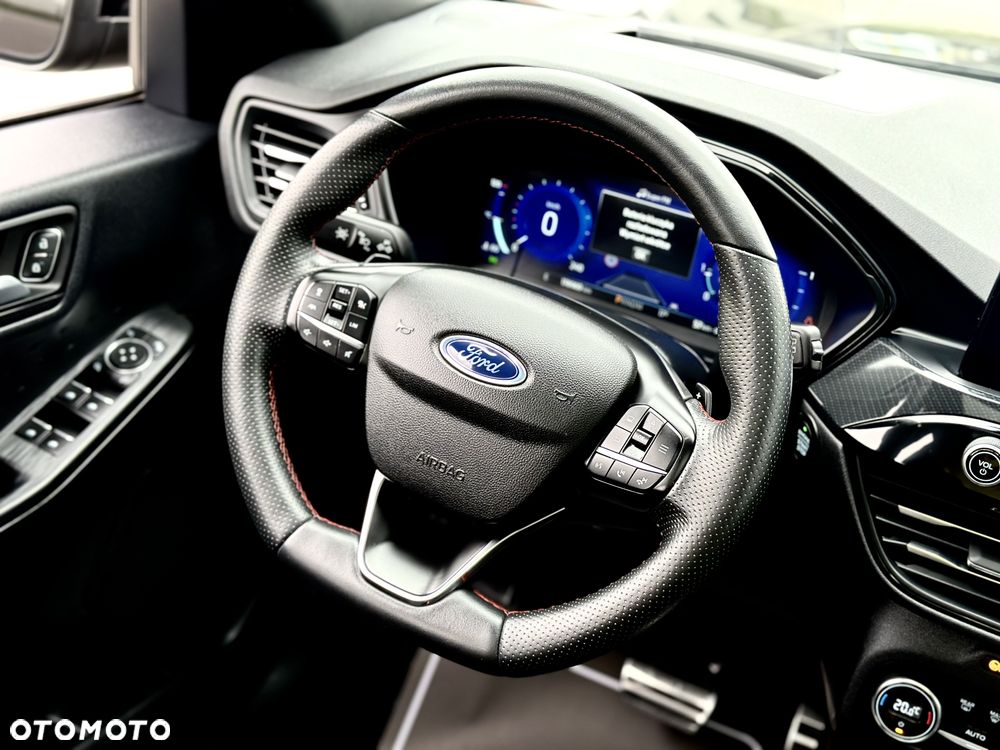 Ford Kuga 2.0 EcoBlue 4x4 ST-LINE X - 29