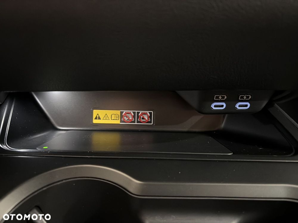 Lexus UX 300h F Sport Design - 18