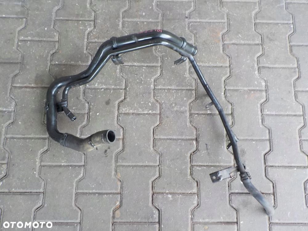VW CRAFTER 2.5 TDI METALOWA RURKA WODY PŁYNU - 1