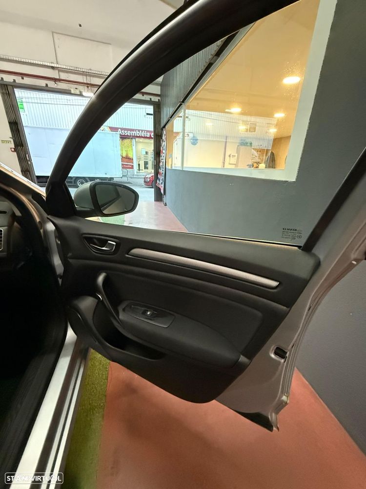 Renault Mégane - 13