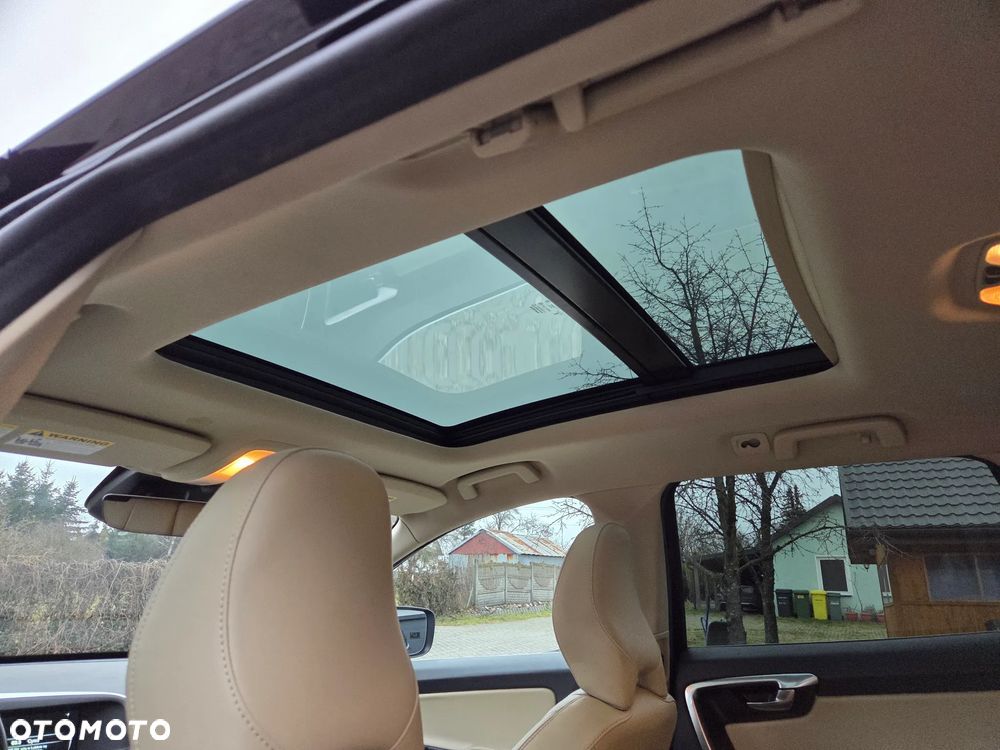 Volvo XC 60 T5 AWD Summum - 17