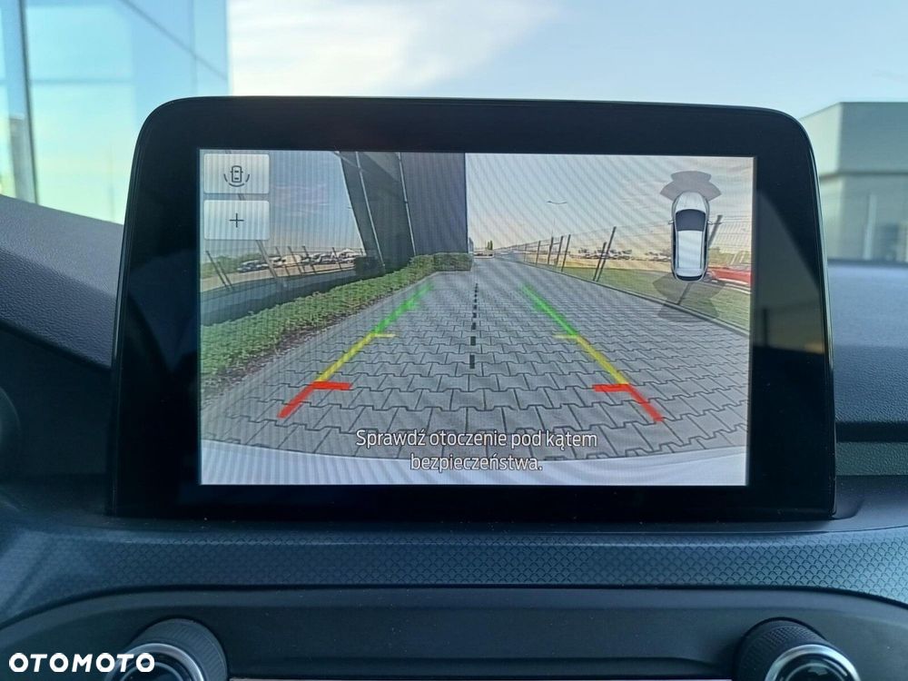 Ford Focus 1.0 EcoBoost Active - 37