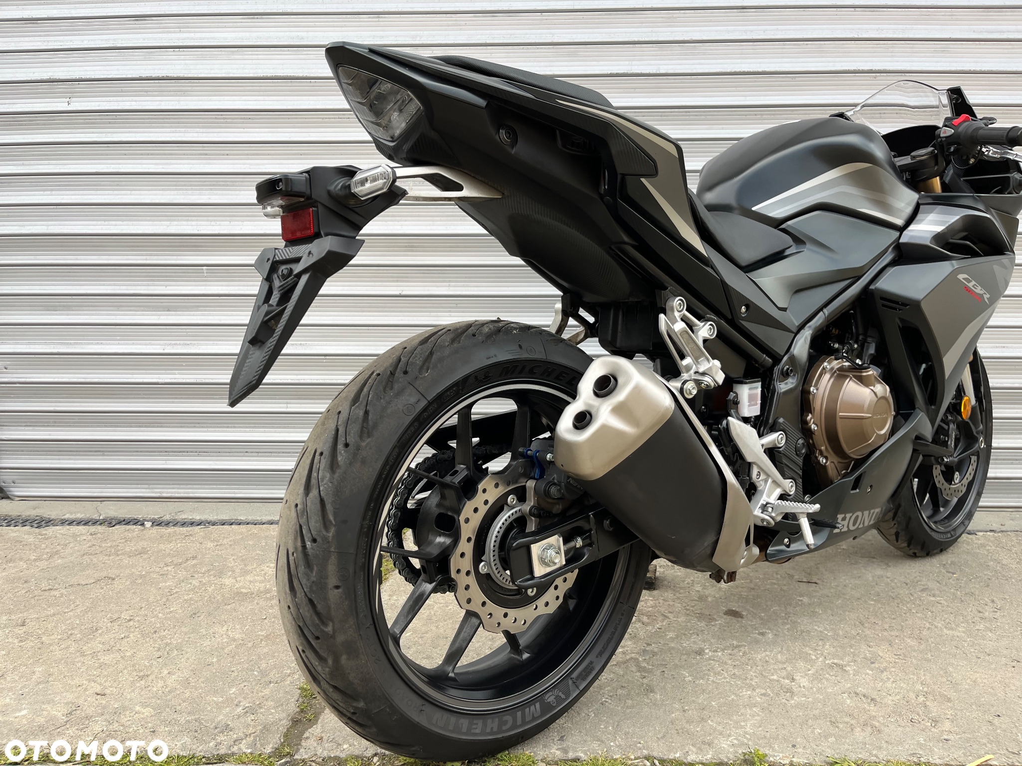 Honda CBR - 23