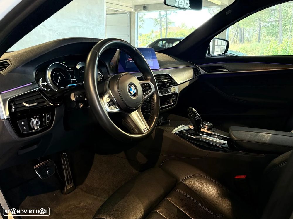 BMW 530 e iPerformance Pack M - 24