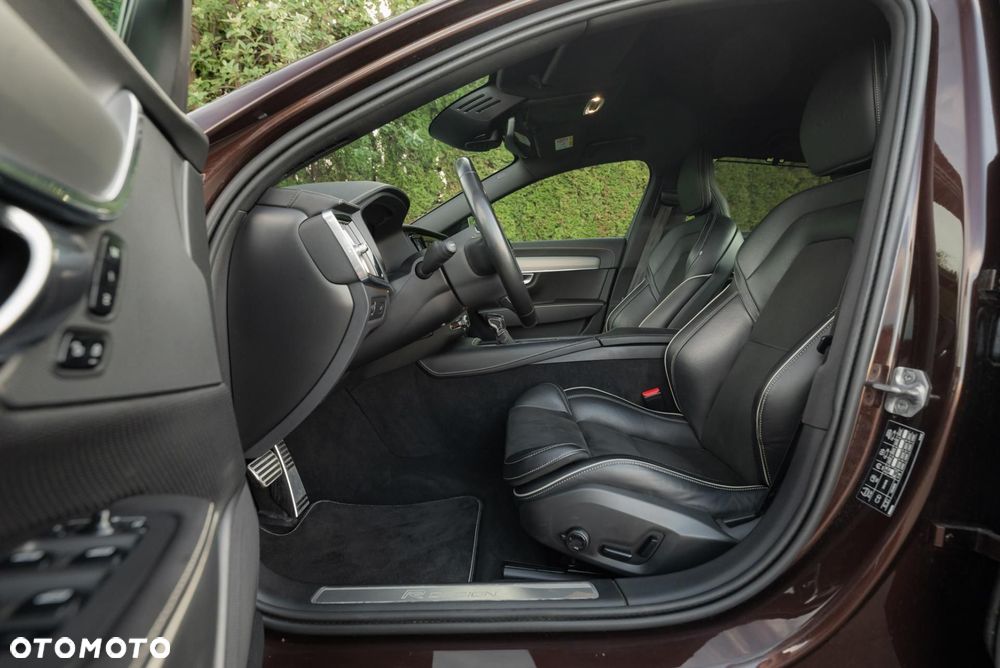 Volvo S90 D5 AWD R-Design - 14