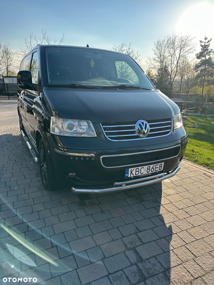 Volkswagen Multivan - 2