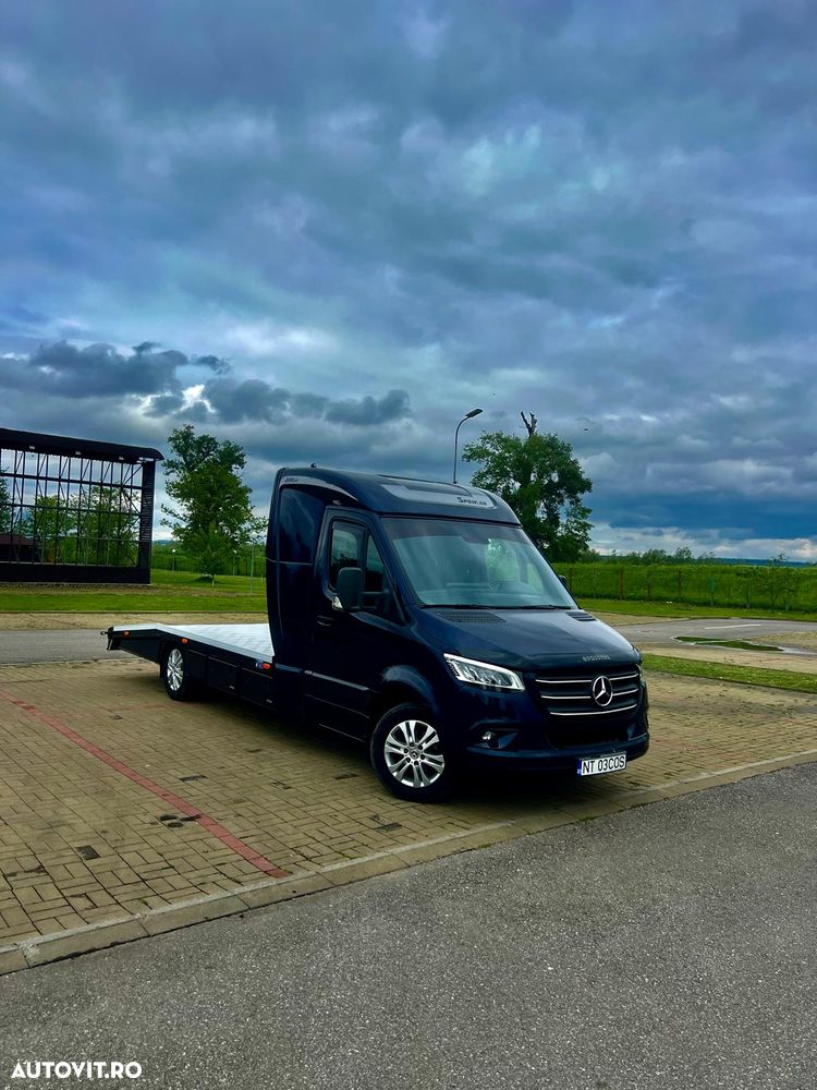 Mercedes-Benz Sprinter - 2