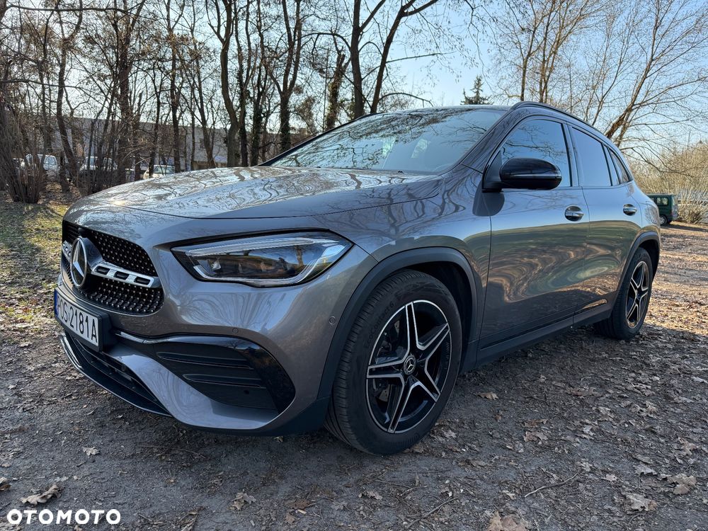 Mercedes-Benz GLA 200 Business Edition - 1