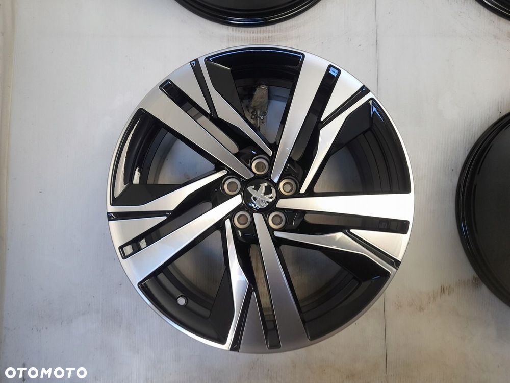 Felgi aluminiowe Peugeot OE 9814118377 8.0" x 19" 5x108 ET44 - 5