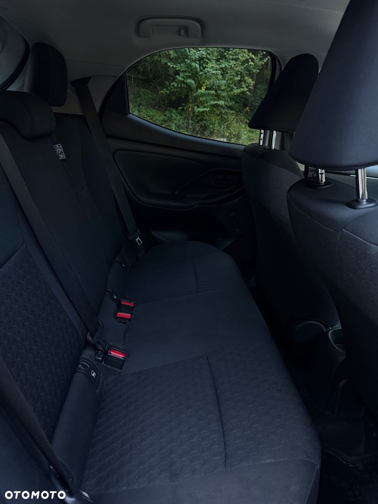 Toyota Yaris 1.5 Comfort - 12