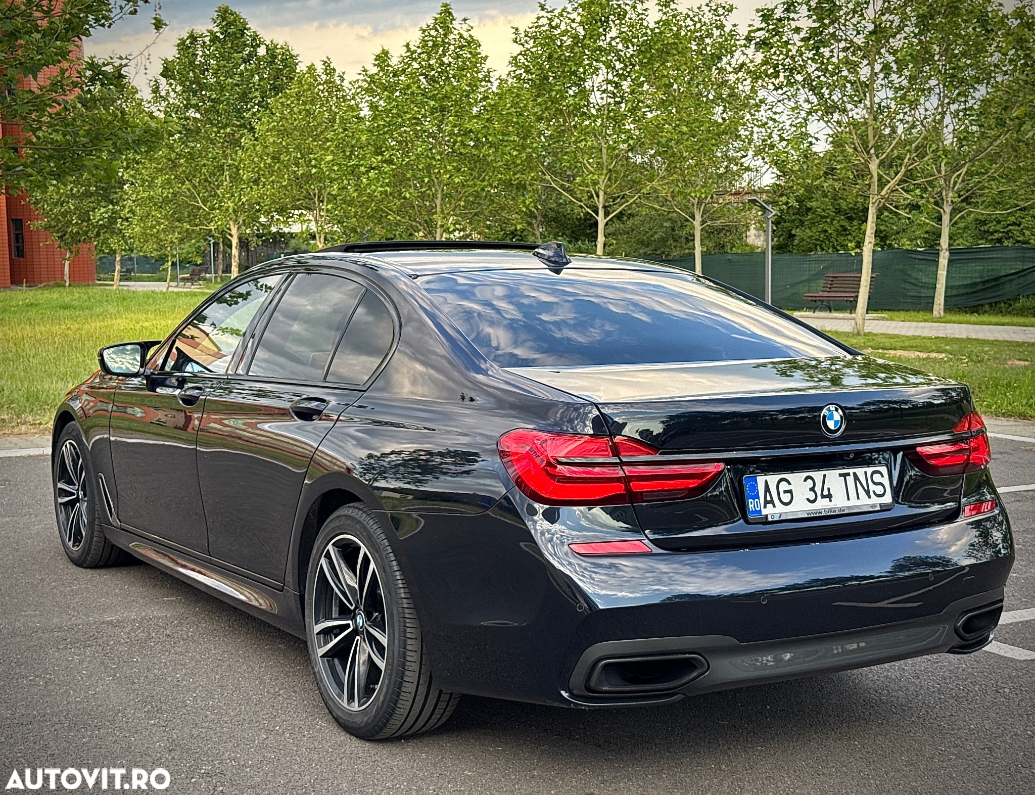 BMW Seria 7 740d xDrive - 35