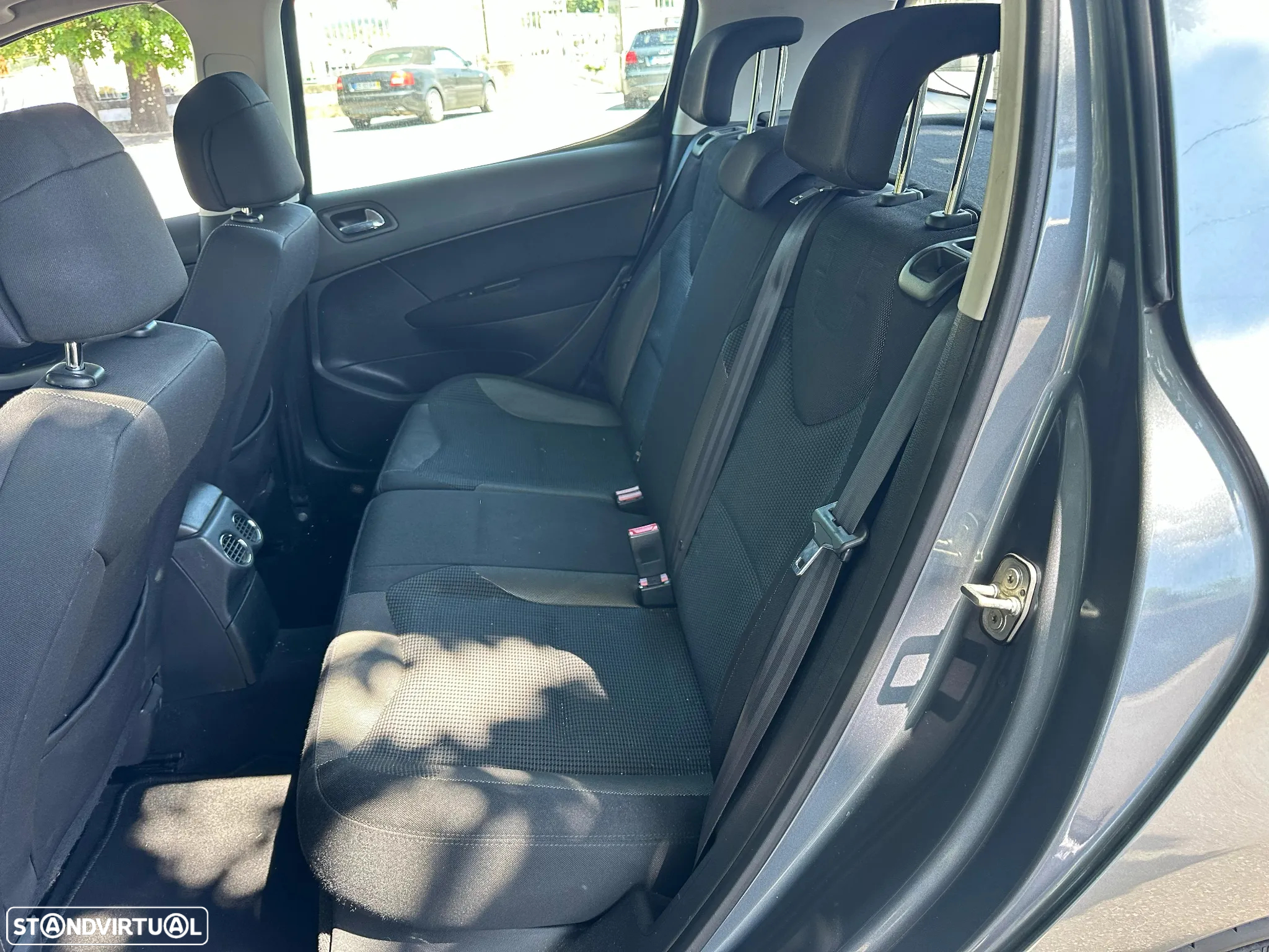 Peugeot 308 1.6 HDi Sport - 17