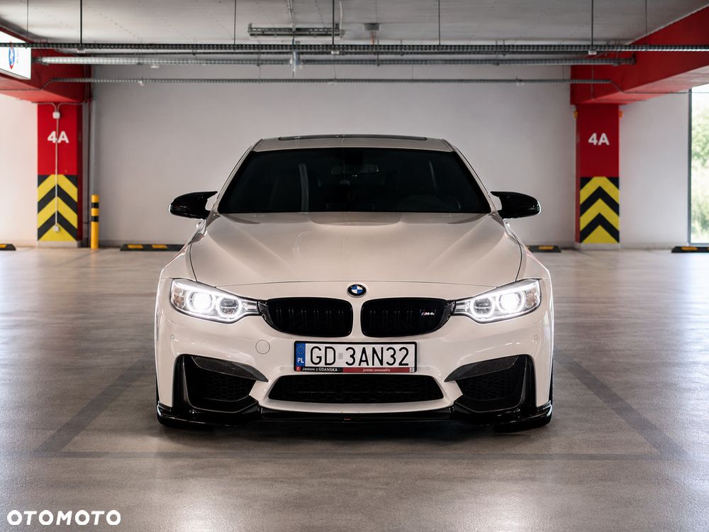 BMW M4 DKG - 1