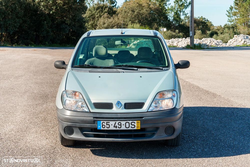 Renault Scénic 1.4 16V RTE - 3