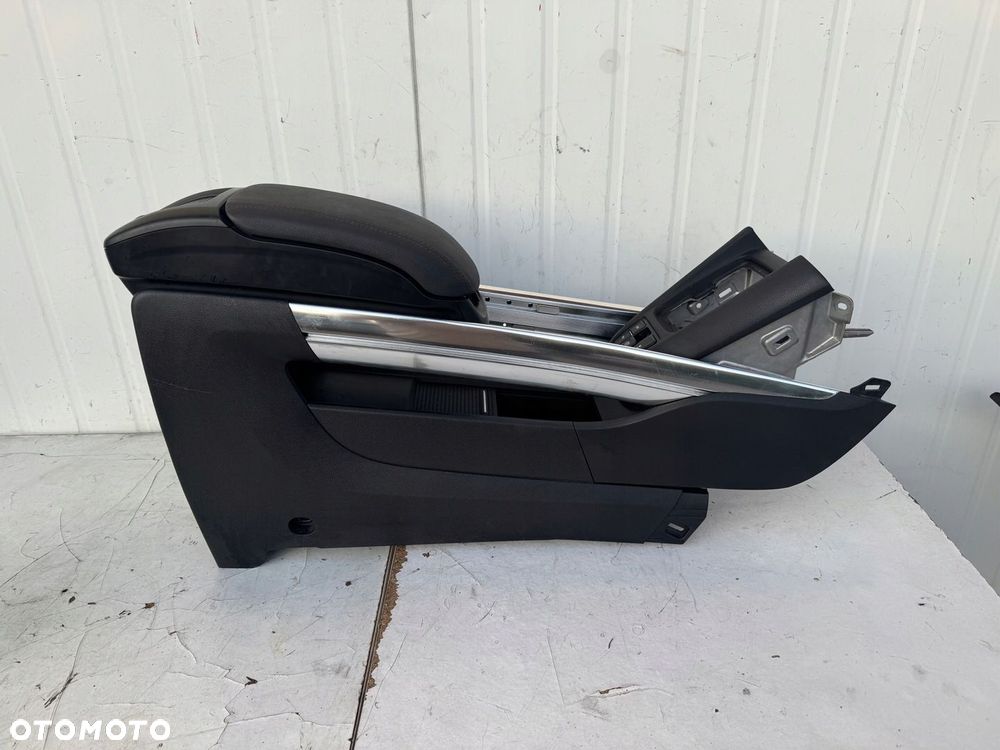 TUNEL ŚRODKOWY PODŁOKIETNIK OPEL ZAFIRA C -WAWA