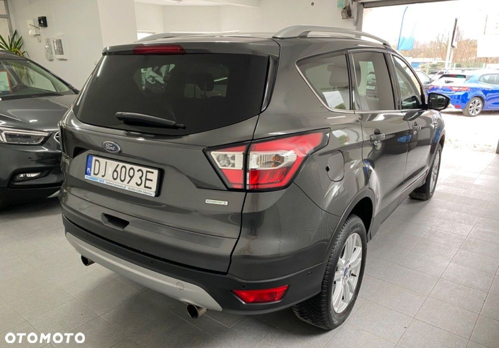 Ford Kuga - 4