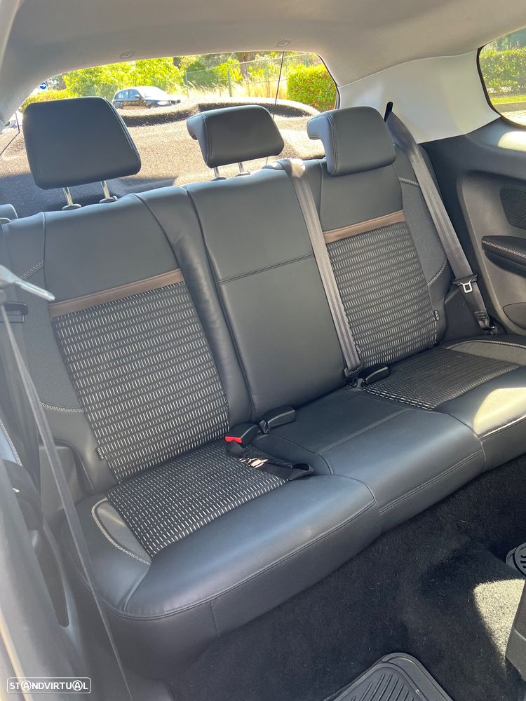 Peugeot 208 1.6 e-HDi Allure - 6