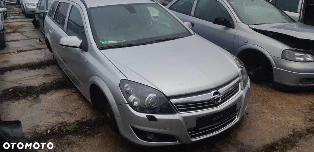 Na części Opel Astra lll H Z157 Silnik Skrzynia Maska Zderzak Drzwi Klapa Szyba - 1