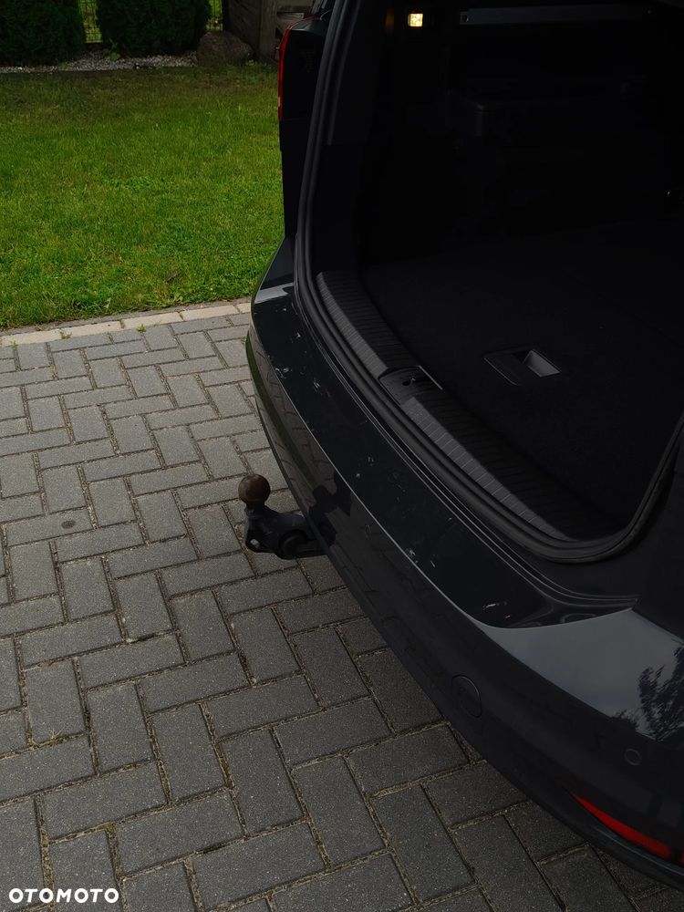 Volkswagen Touran 2.0 TDI BMT Active DSG - 28