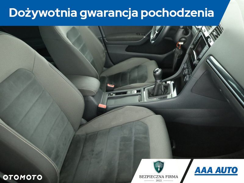 Volkswagen Golf Variant - 10
