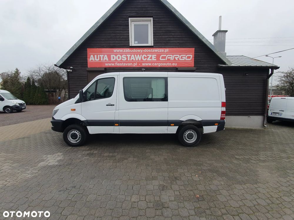 Mercedes-Benz Sprinter - 9