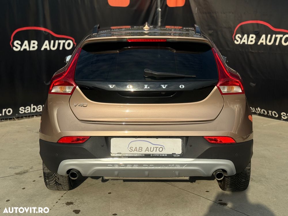 Volvo V40 Cross Country D4 Geartronic Kinetic - 21