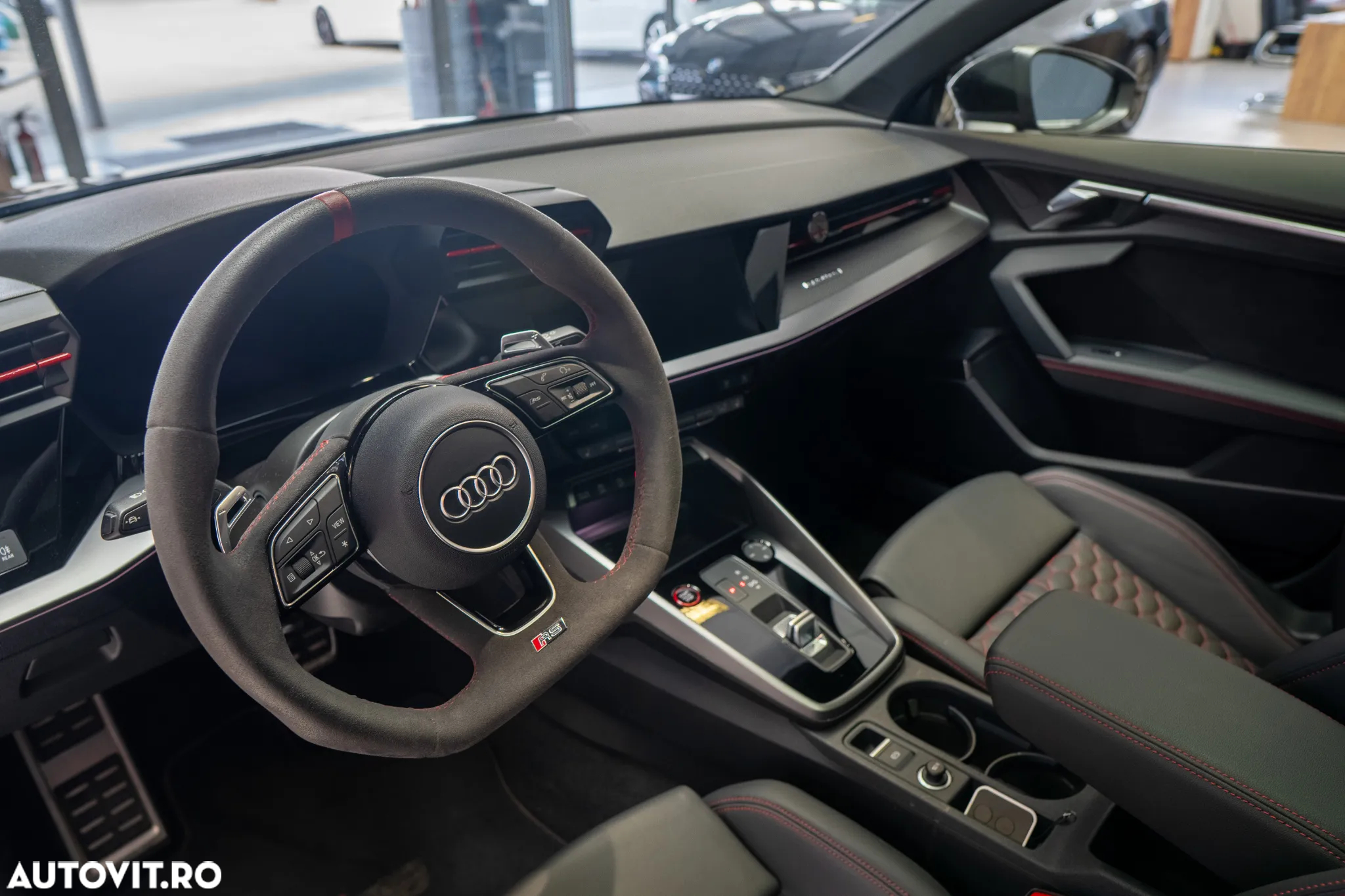 Audi RS3 TFSI quattro S tronic - 13