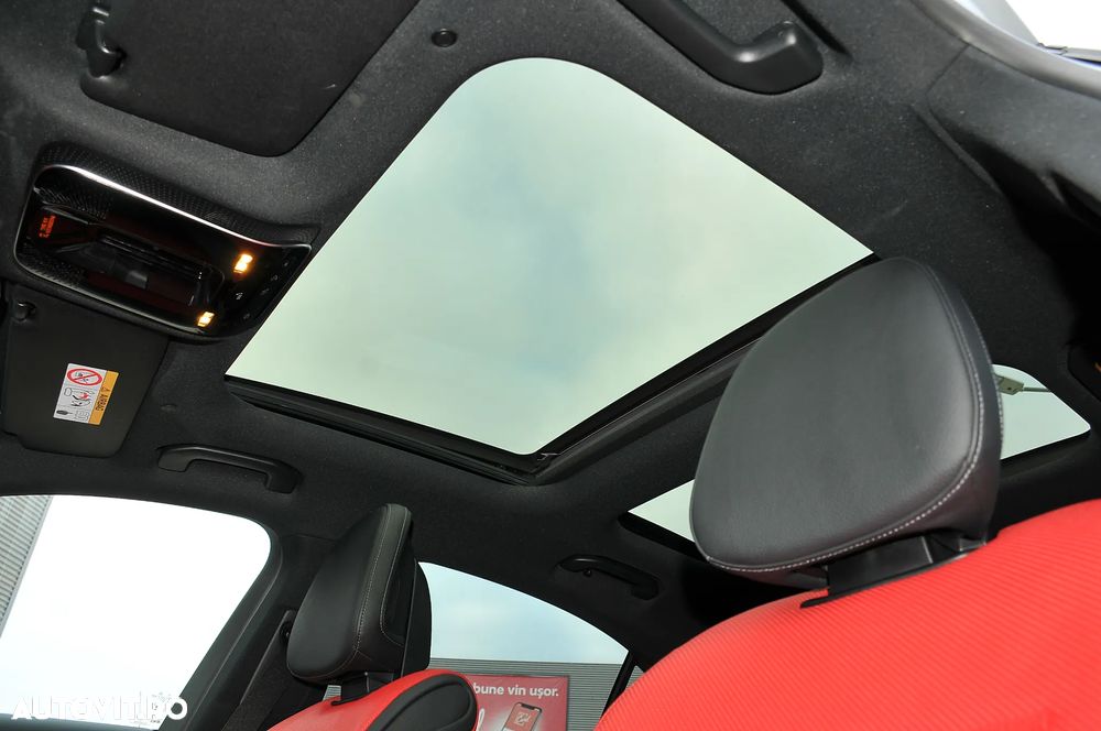 Mercedes-Benz C 300 4MATIC 9G-TRONIC AMG Line - 14