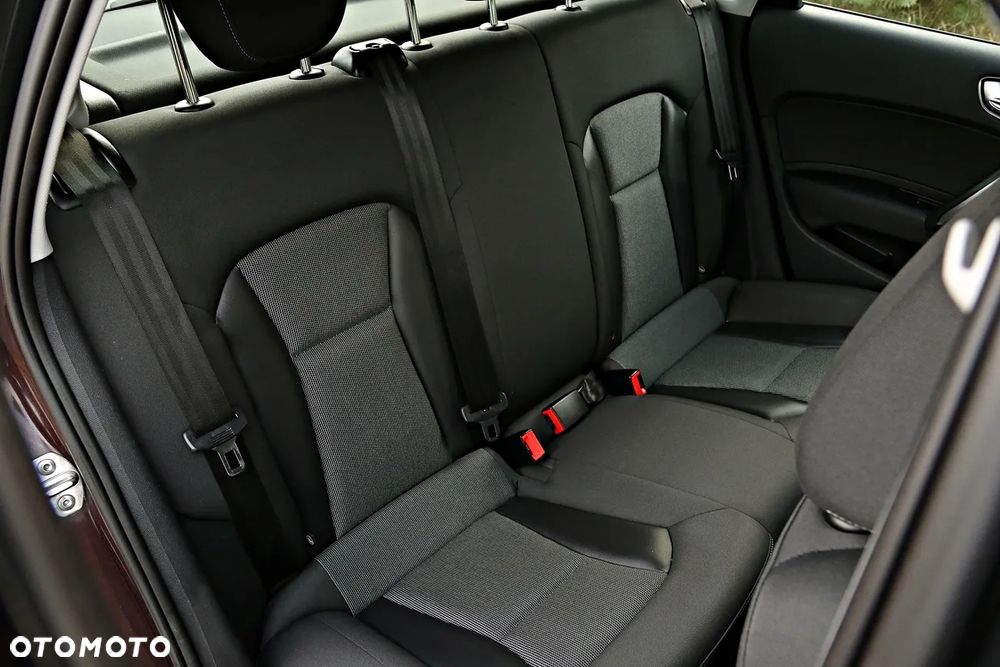 Audi A1 Sportback 1.4 TFSI S tronic S line Sportpaket - 9
