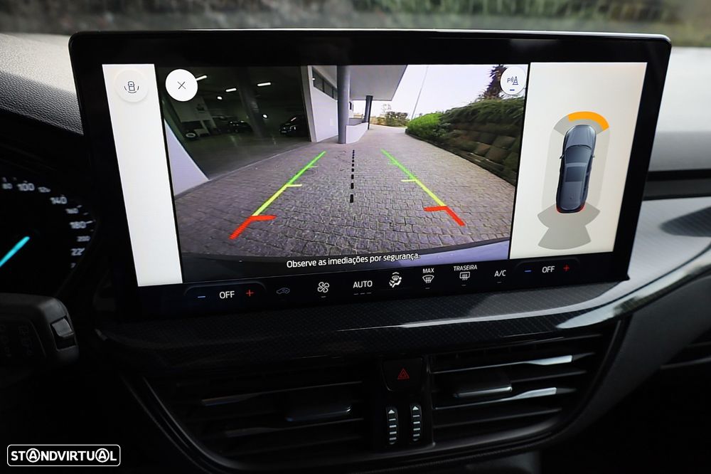 Ford Focus 1.0 EcoBoost MHEV ST-Line - 43