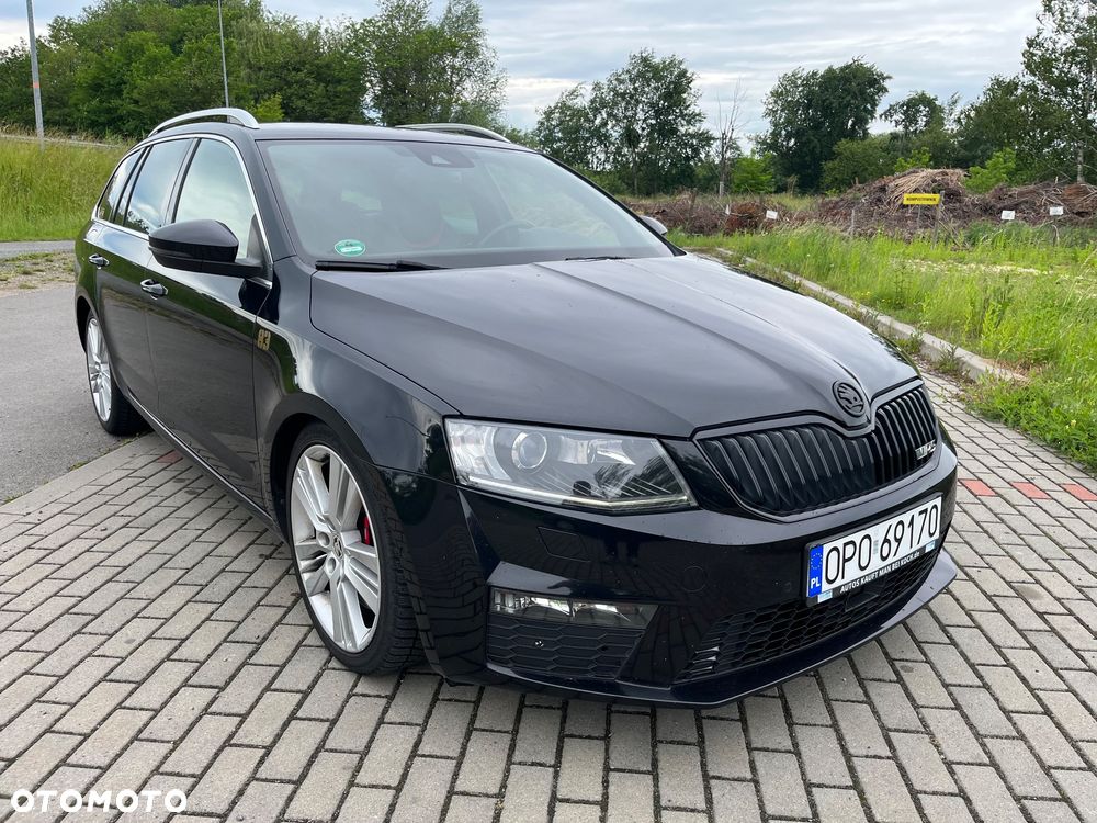 Skoda Octavia 2.0 TDI DSG RS - 9