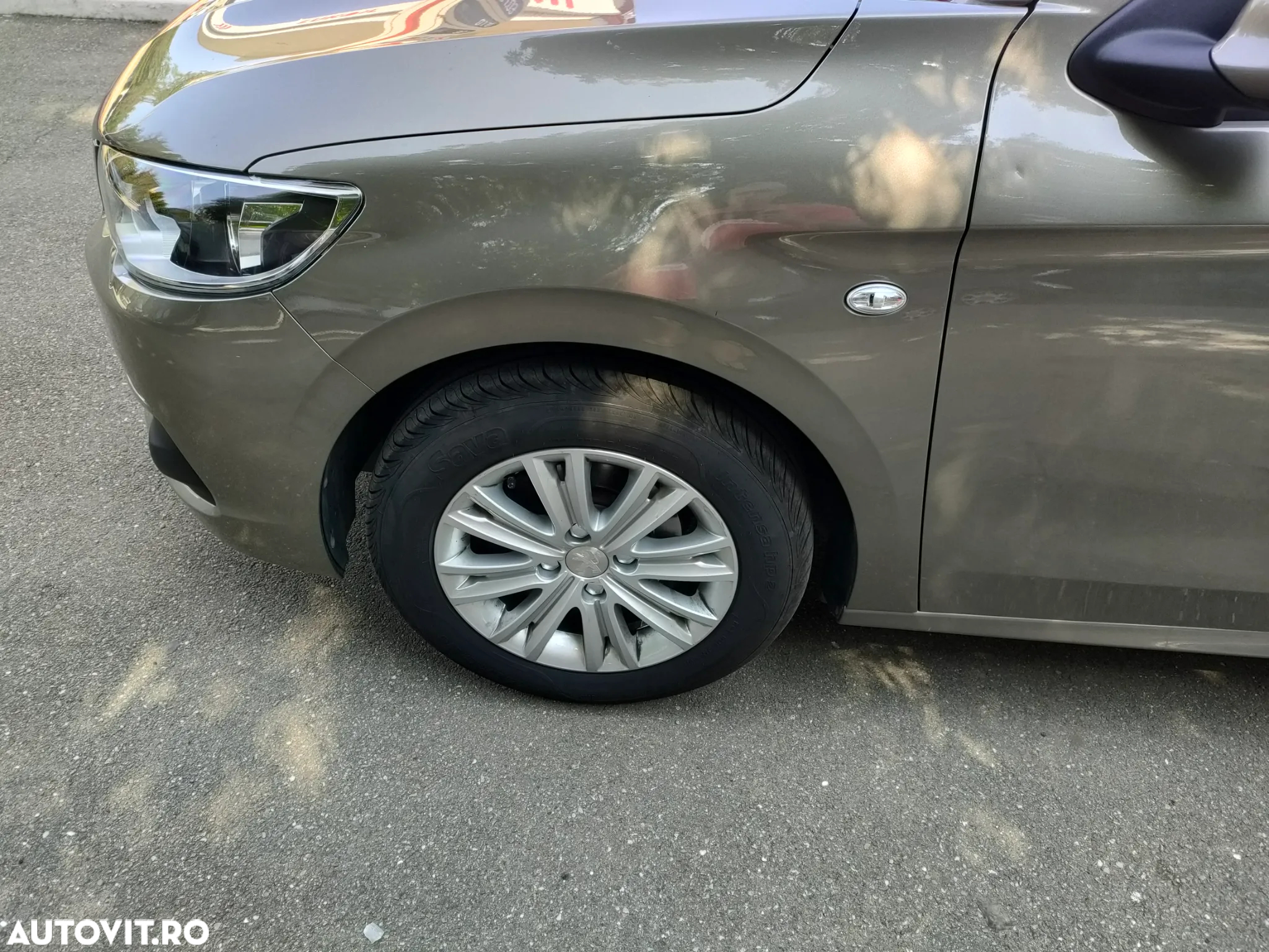 Peugeot 301 1.6 BlueHDI FAP Allure - 4
